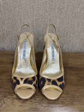 Leopard Print Slingback Peep-Toe Heels in Tan